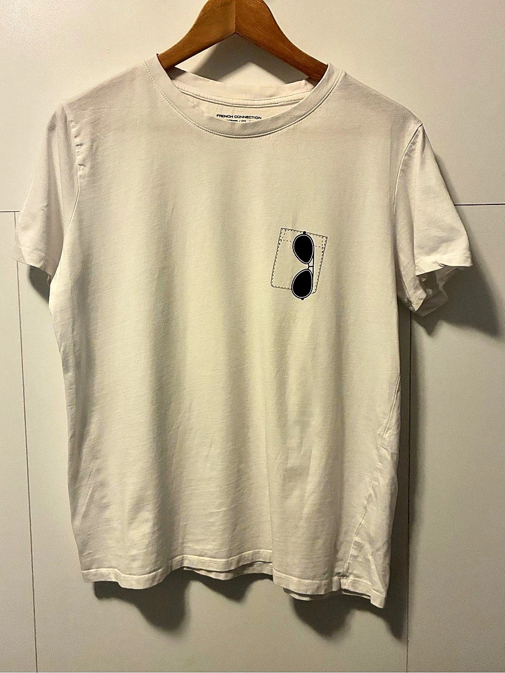 French Connection Sunglasses Pocket Graphic T-Shirt Large